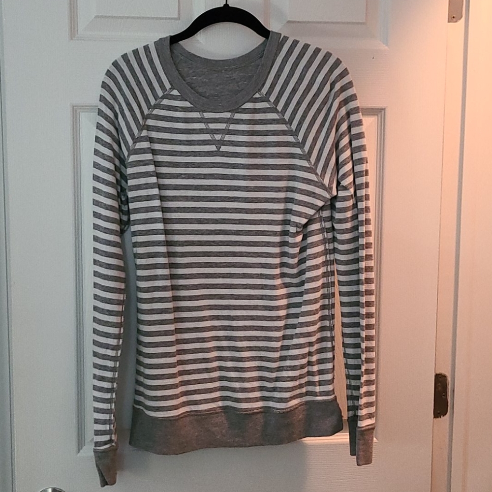 Lululemon reversible long sleeve shirt